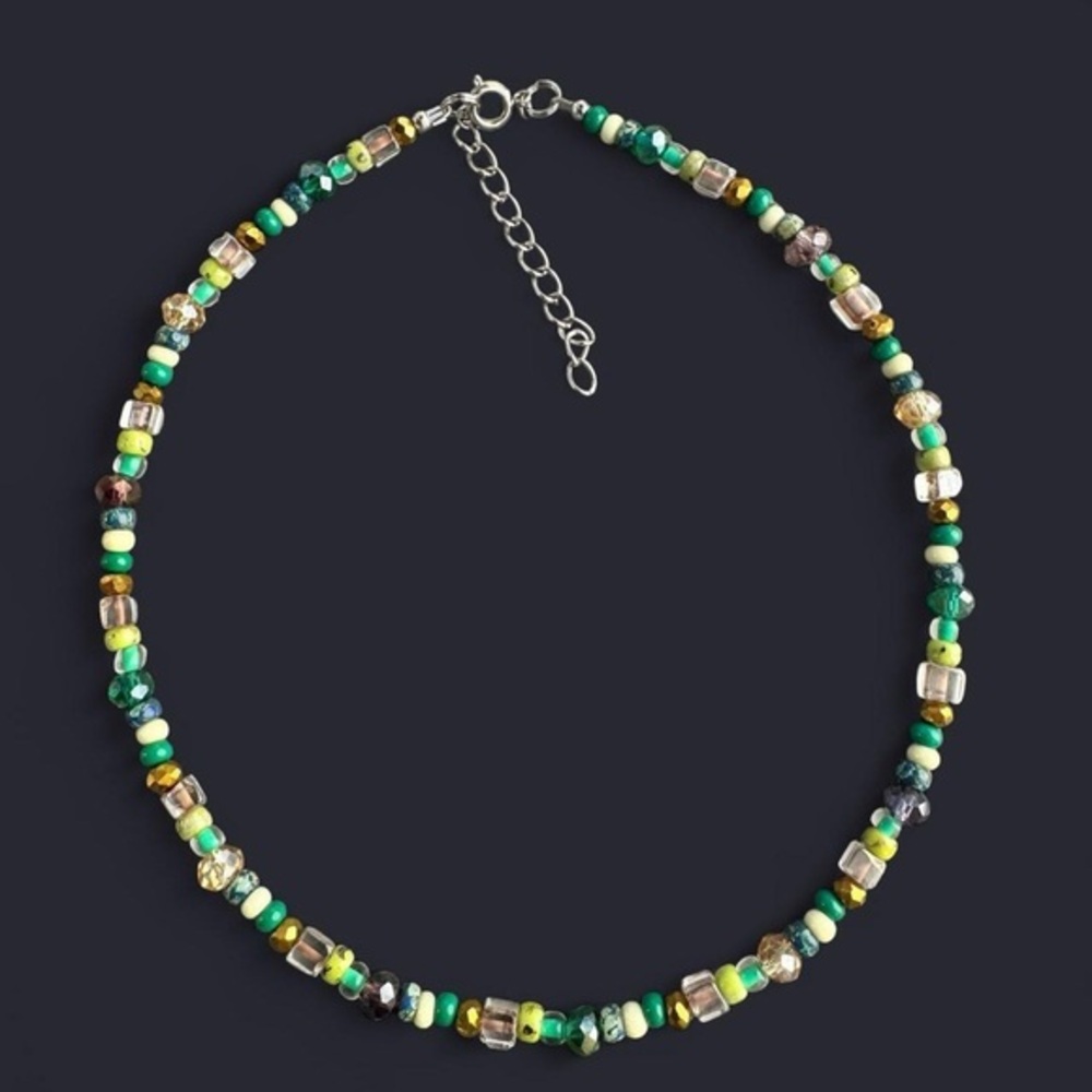 Shamrock Glass Bead Choker Necklace